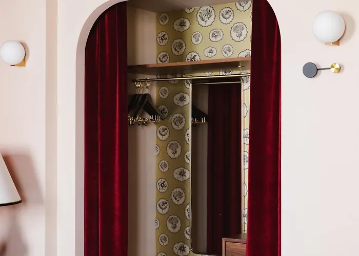 Hotel L De Lutece - Notre-Dame Parijs
